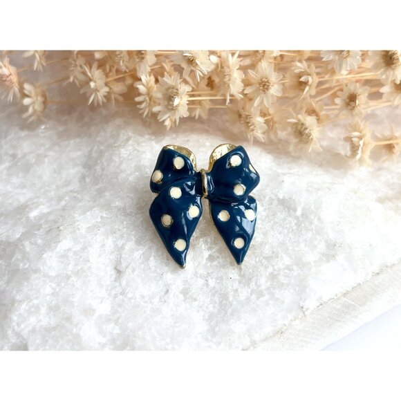 Polka Dot Blue & White Ribboned Bow Gold Toned Enameled Vintage Brooch - Picture 3 of 12